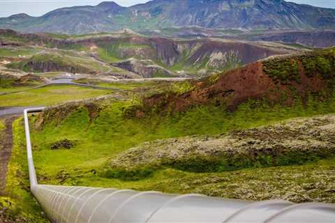 Does natural gas require pipelines?