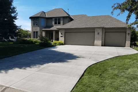 How Long Will a Concrete Driveway Last?