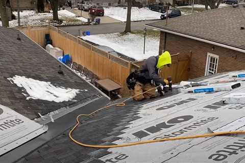 Emergency Roof Repair Service Chicago: Need A Roof Drip Professional For 24/7 Roofing Work Near Me..