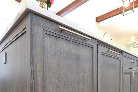 Will oak cabinets come back?