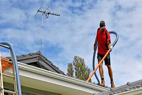 Proper Way To Clean Your Gutters Before and After Installing Sidings