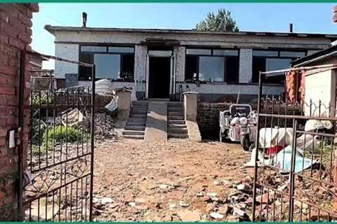 the process of renovating the old house in the chinese countryside