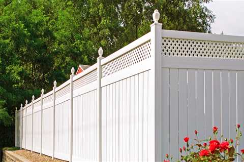 What is the best type of fencing for backyard?