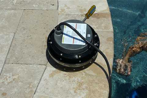 How to Pick the Perfect Pool Light for Your Home