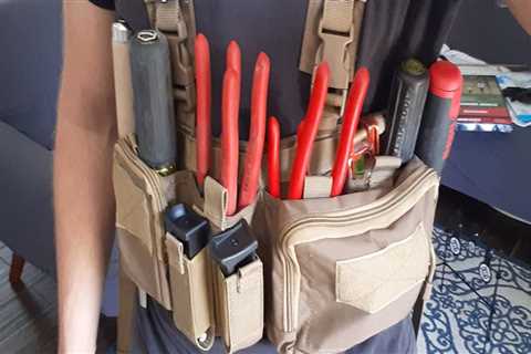 What do you put in an electrician tool pouch?