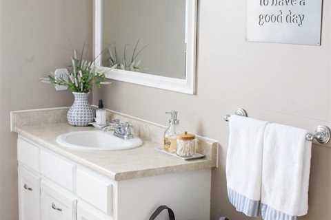 How to Organize Toiletries in Bathrooms