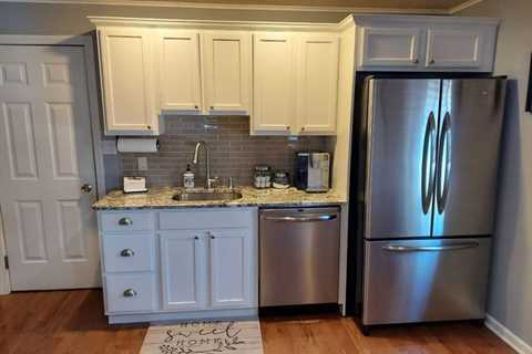 Refinishing Kitchen Cabinets