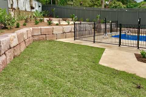 The Benefits of a Concrete Retaining Wall