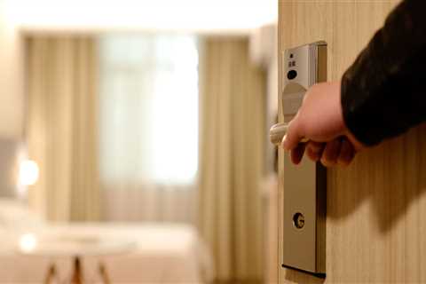 Home Security Systems Vs. Commercial Locksmiths In Canada: Understanding The Key Differences