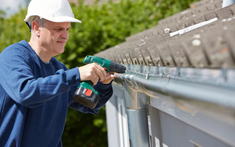 Gutter Cleaning Middletown, Florida