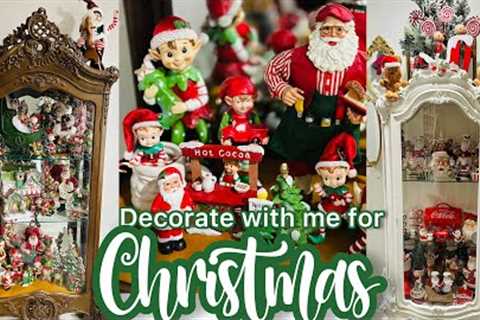 Christmas Decorate with me 2023 | Christmas 2023 | Decorating my curio cabinets for Christmas ￼