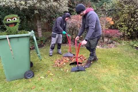 🍁🍂 Autumn Leaf Clear Up | MUST Have Tool for Leaf Removal | Satisfying Yard Maintenance 🍂🍁