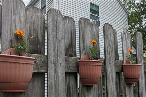 How long does it take to build a fence by yourself?