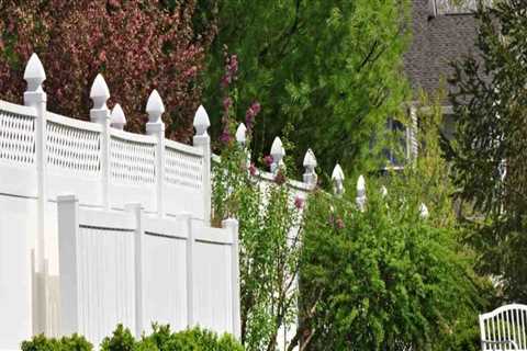 Do vinyl fences break easily?