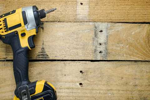 The Ultimate Guide to Choosing Between a Power Drill and an Impact Driver