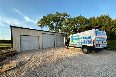 How Does the Weather in McKinney, Texas, Impact Garage Door Longevity? - Premium Garage Door Repair