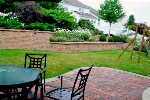 Using Retaining Walls to Create Outdoor Living Spaces: Transform Your Property