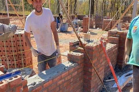 Brick and Masonry: Exploring Construction Materials for Design, Project Management, and..