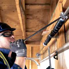 Maximizing Business Efficiency: Expert Commercial Garage Door Repair in Tampa
