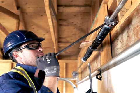 Maximizing Business Efficiency: Expert Commercial Garage Door Repair in Tampa