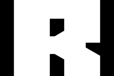 Does Your Dee Why Home Need a Repaint? Signs Coastal Properties Can’t Ignore