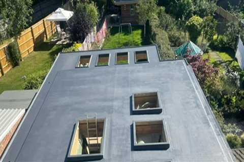 Exploring the Benefits and Drawbacks of Flat Roofs