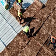 Efficient Insulation Removal for Metal Roofing in Orlando