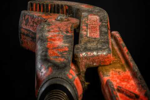 Emergency Plumber in Knoxville, TN: What Landscape Contractors Reveal About Hidden Plumbing Risks