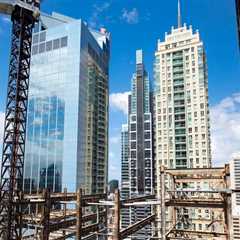 Navigating the Challenges of Commercial Building Construction